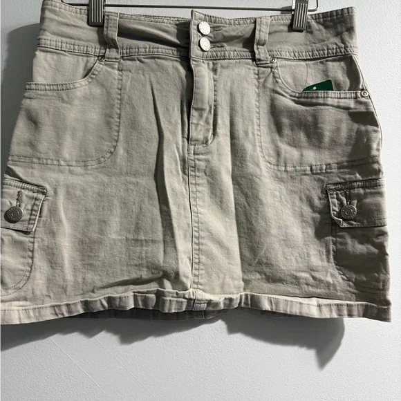 Y2K Mini Skirt - Picture 5 of 5